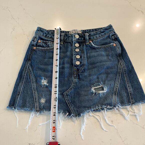 Free People We The Free Denim A-Line Mini Skirt in‎ Dark Denim Size 26 - Picture 8 of 8